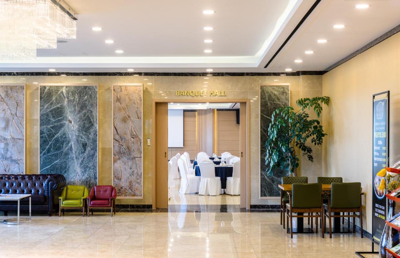 Uni Hotel Čedžu Exteriér fotografie